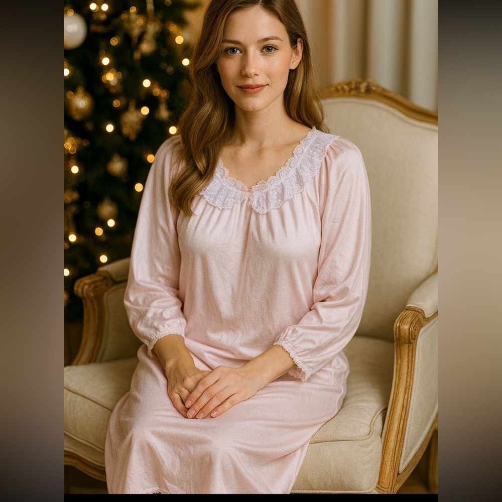Vintage Apostrophe Women’s Pink Nightgown with Lace Trim Size Medium